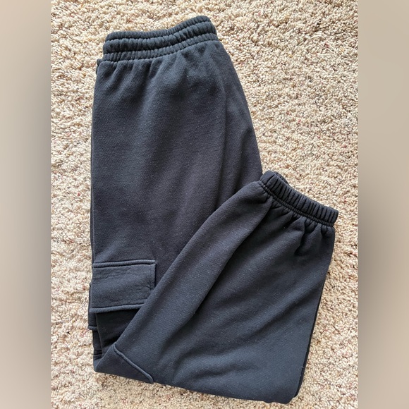 BABATON Aritzia Cargo pants. Worn once. Never washed or tumble dried. - Picture 6 of 8